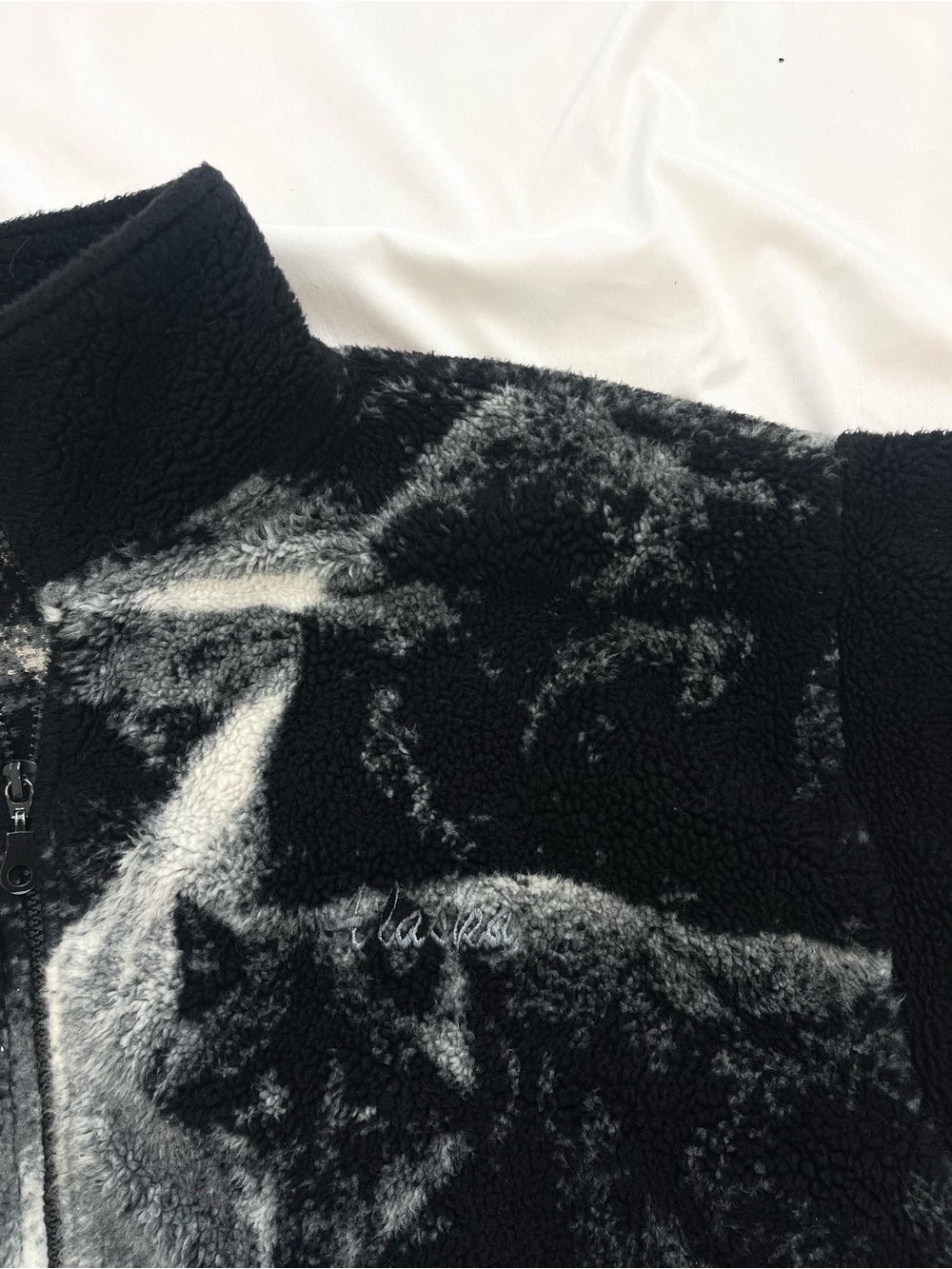 Vintage Caribou Crossings Wolf Wolves Alaska Fleece All Over Print Sherpa Jacket - Picture 4 of 8